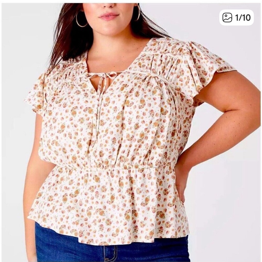 LANE BRYANT UEC size 14/16 Cream Boho Flutter Sleeve V Neck Top Floral Stretch